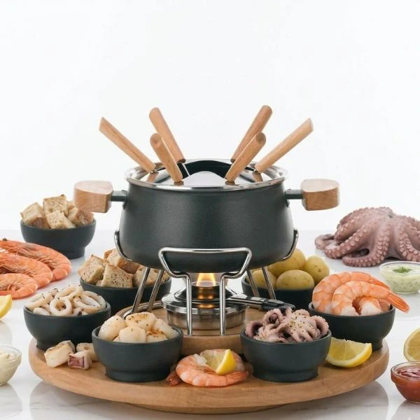 Luxusní fondue set Kela Natura – kompletní sada s otočným dřevěným tácem