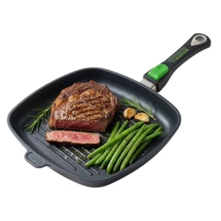Titanová grilovací pánev 28x28 cm Proficookware  PURE s keramickým povrchem a víkem 